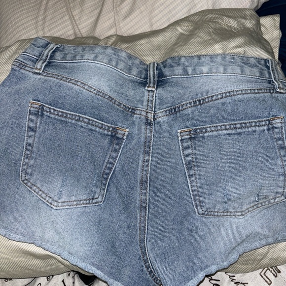 Blue shorts - Picture 2 of 3